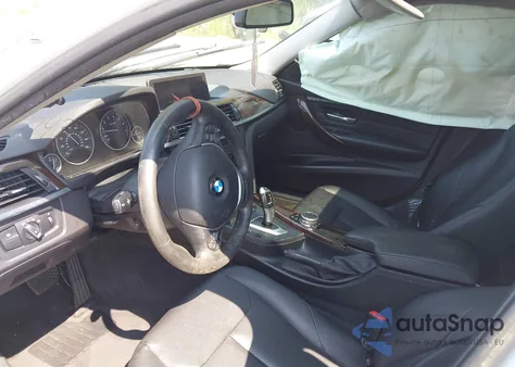 2015 BMW 328I xDrive z USA, uszkodzony, nr VIN WBA3B5C50FF962152